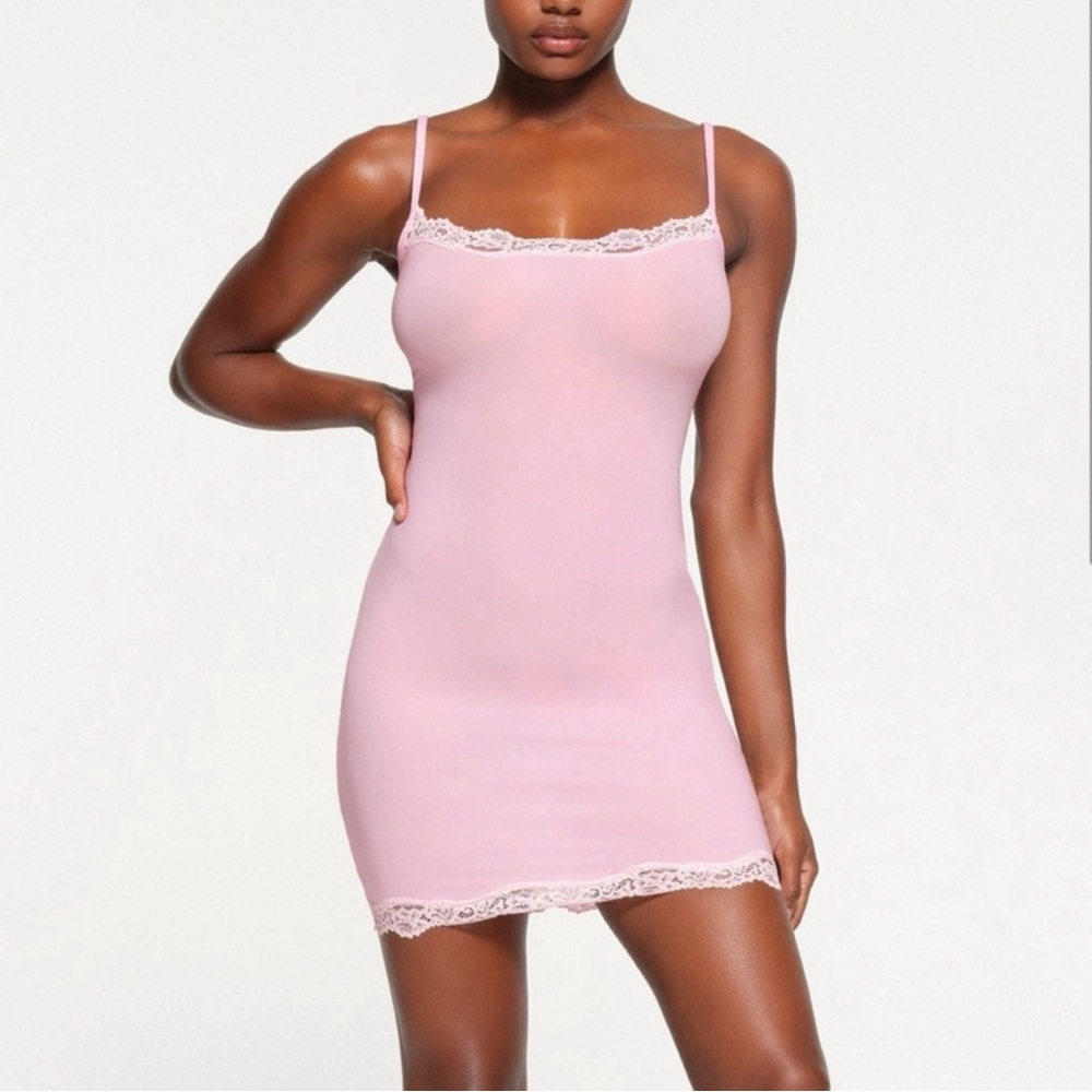 SKIMS Blush Pink Lace-Trim Slip Chemise